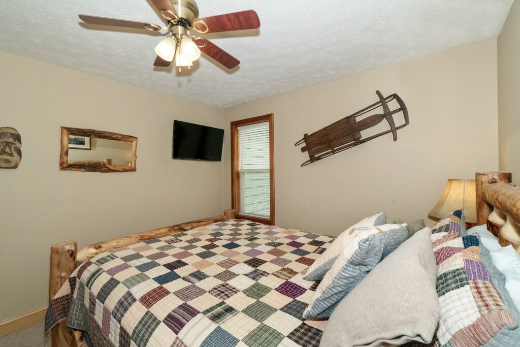 Photo of Bedroom in Oakland