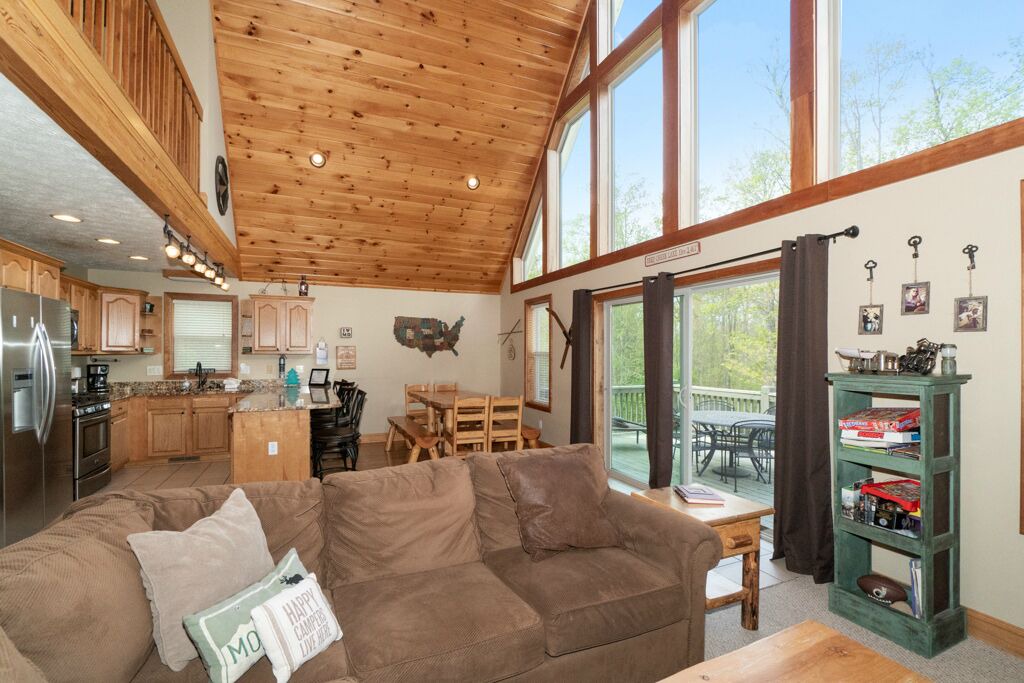Photo of Livingroom in Oakland
