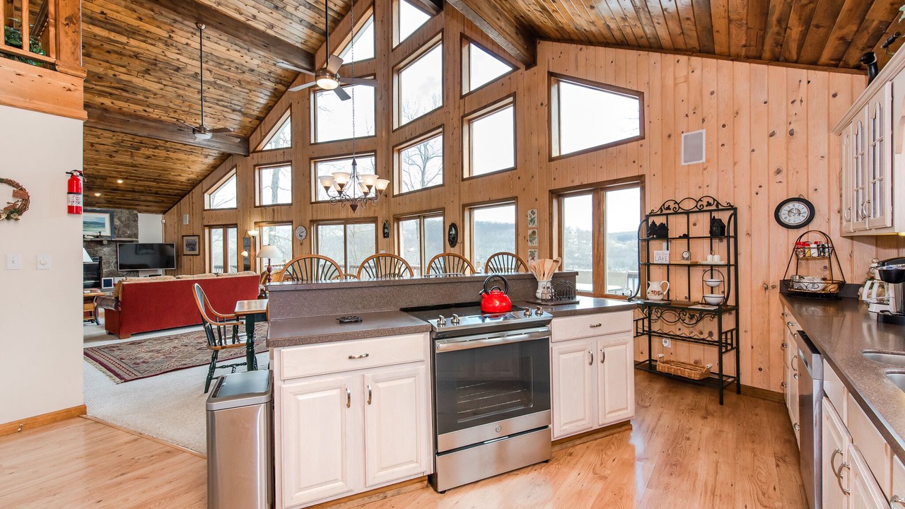 Photo of Kitchen in Mountainside
