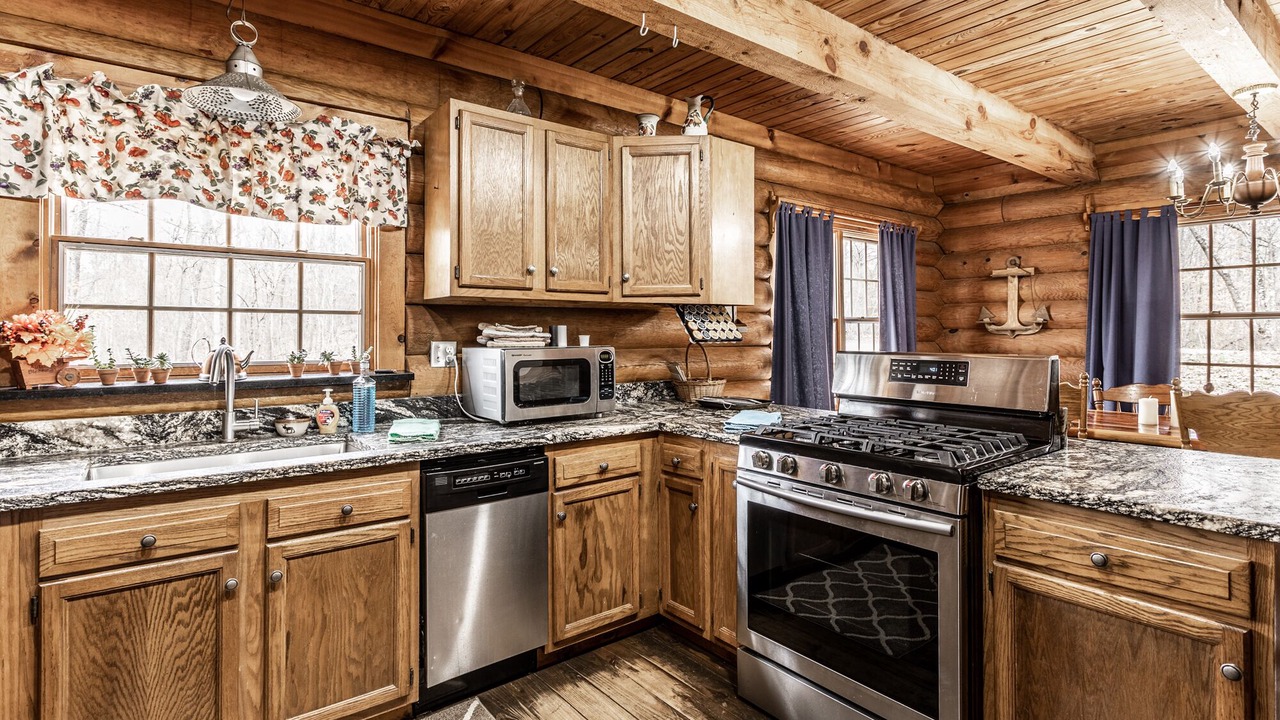 Photo of Kitchen in Gnaw Bone