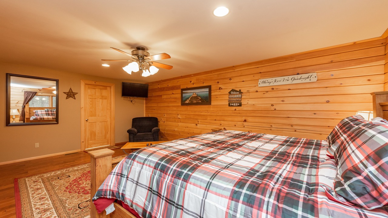 Photo of Bedroom in McHenry