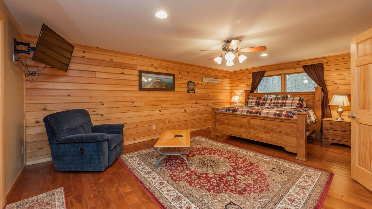 Photo of Bedroom in McHenry