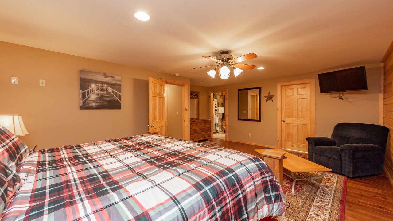 Photo of Bedroom in McHenry
