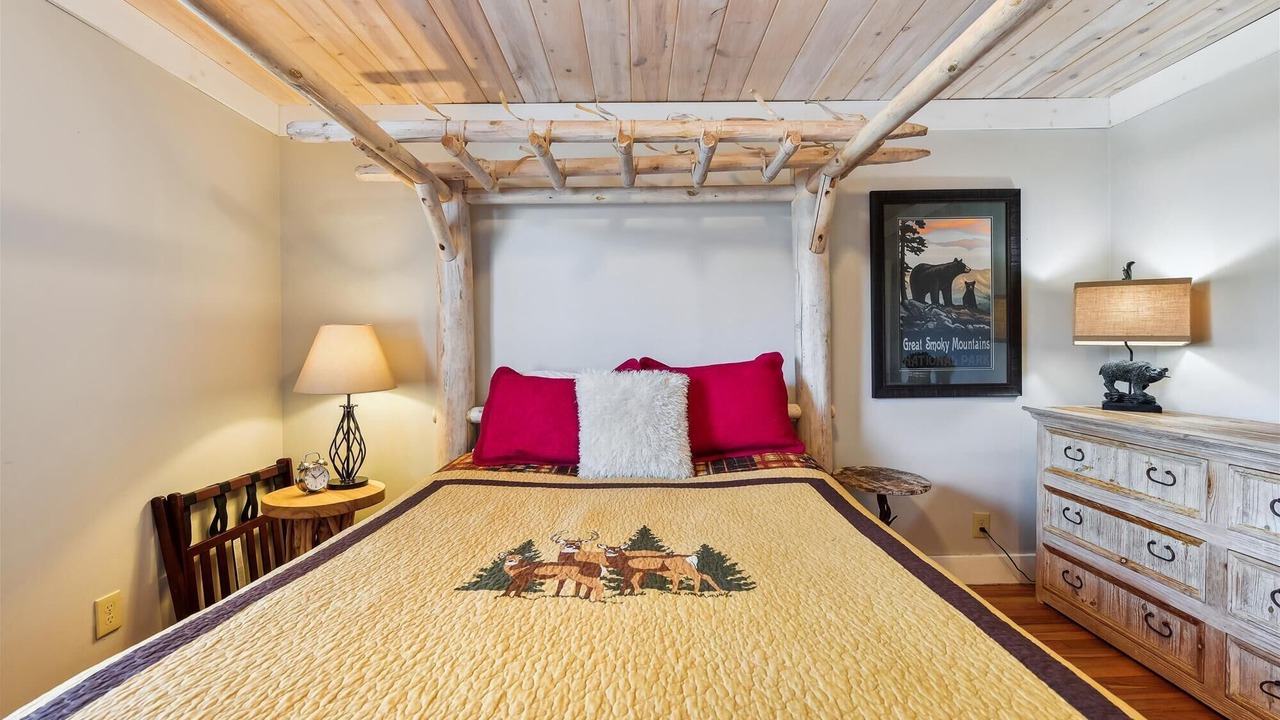 Photo of Bedroom in Blowing Rock