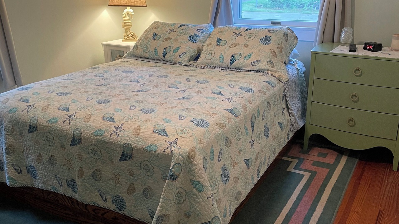 Photo of Bedroom in Town Bank
