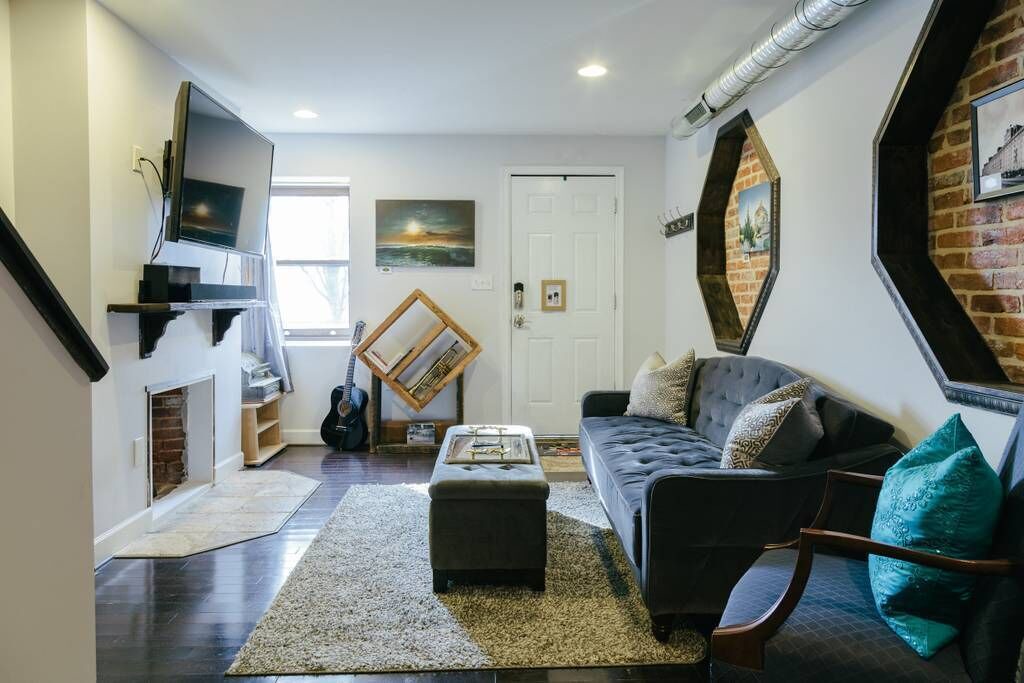 Photo of Bedroom in Downtown Baltimore