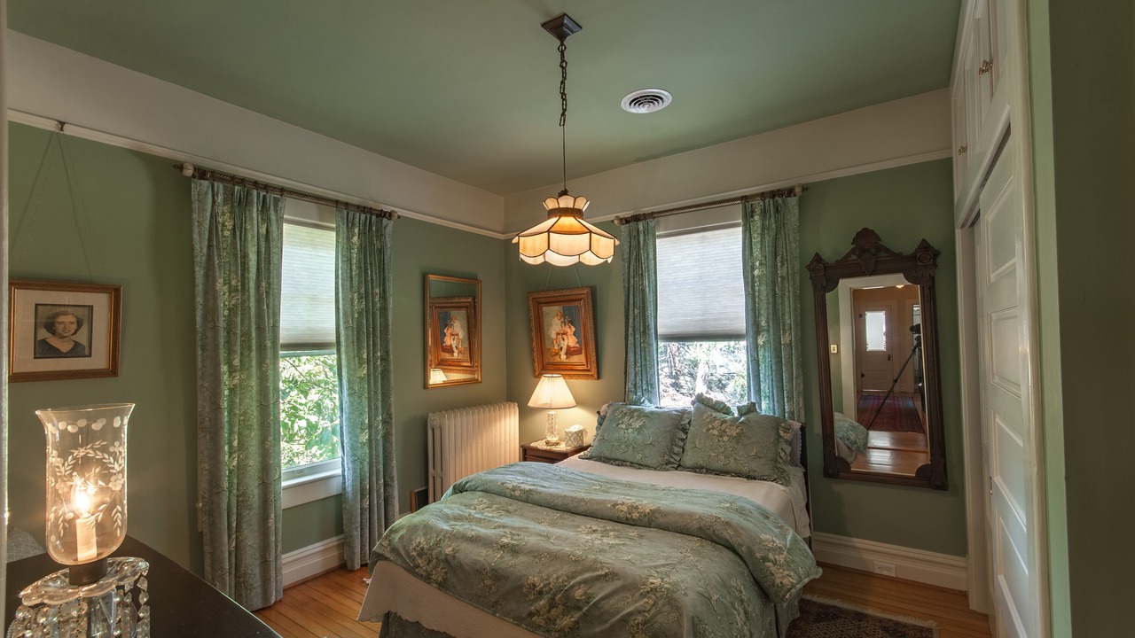 Photo of Bedroom in Lexington