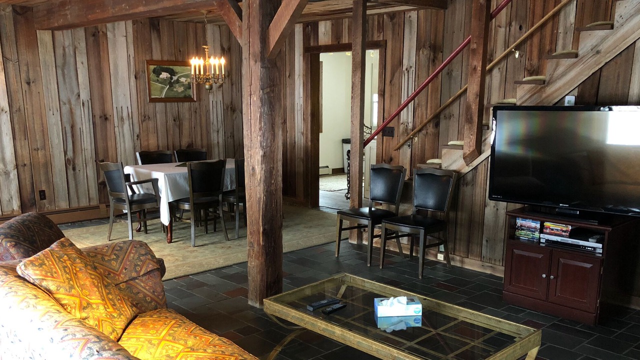 Photo of Livingroom in Frostburg