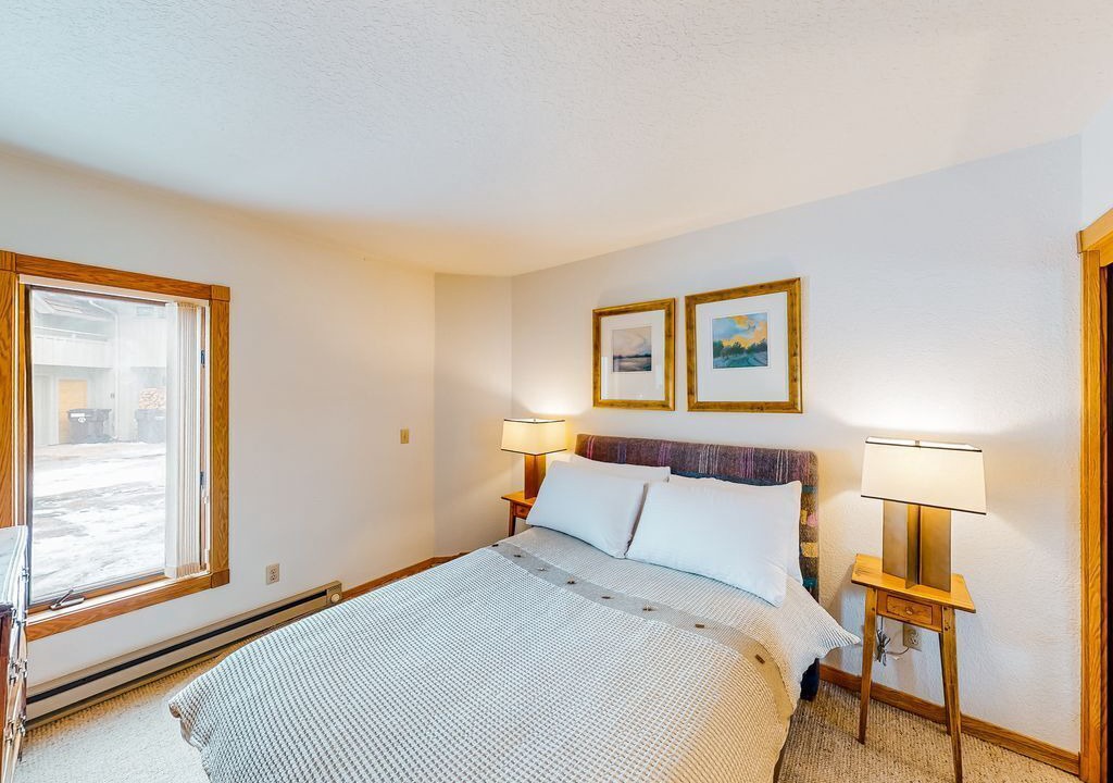 Photo of Bedroom in Warm Springs