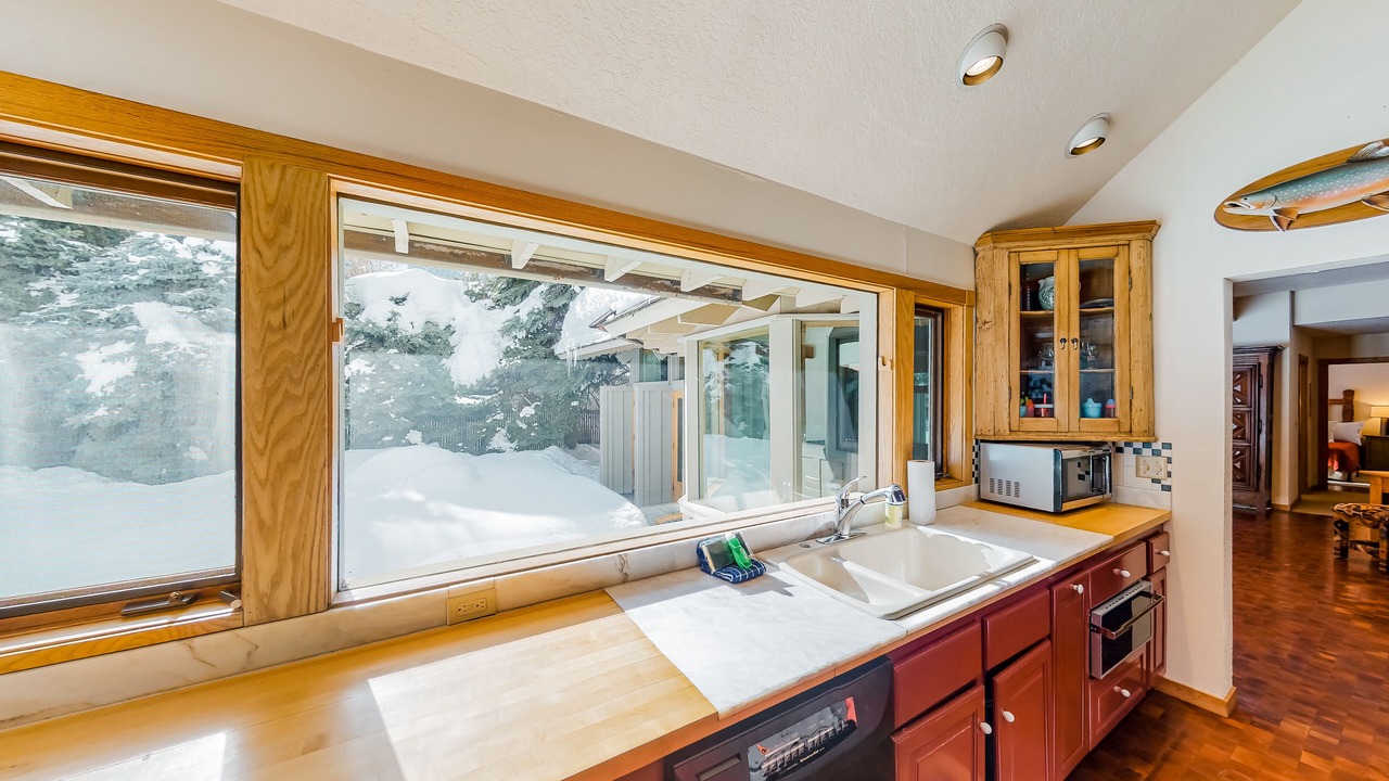 Photo of Kitchen in Warm Springs