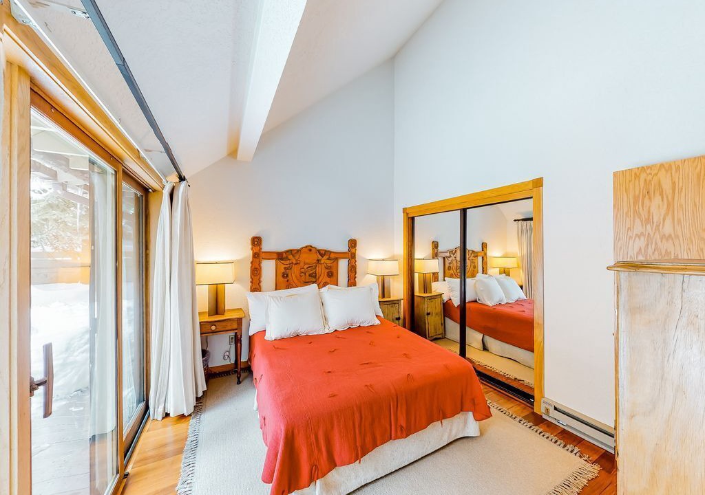 Photo of Bedroom in Warm Springs