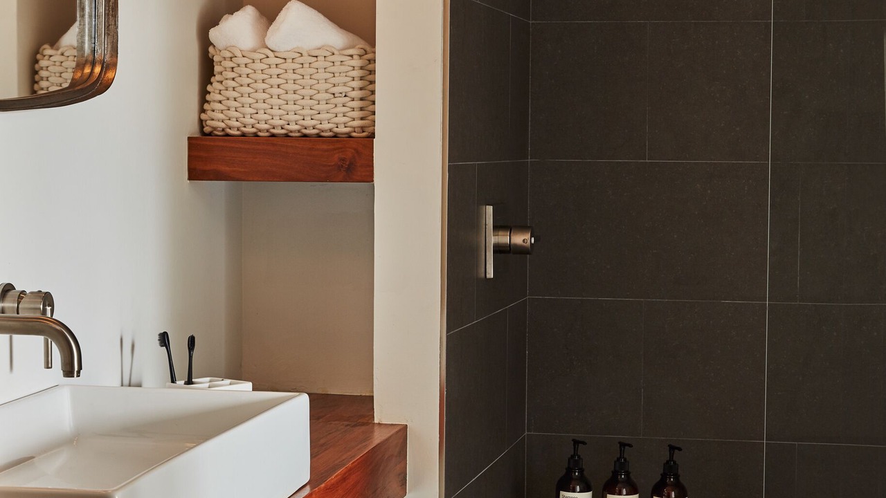 Photo of Bathroom in Point Breeze