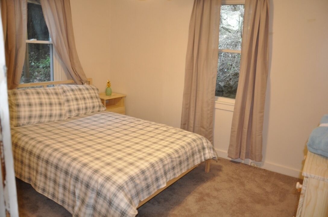 Photo of Bedroom in Knoxville