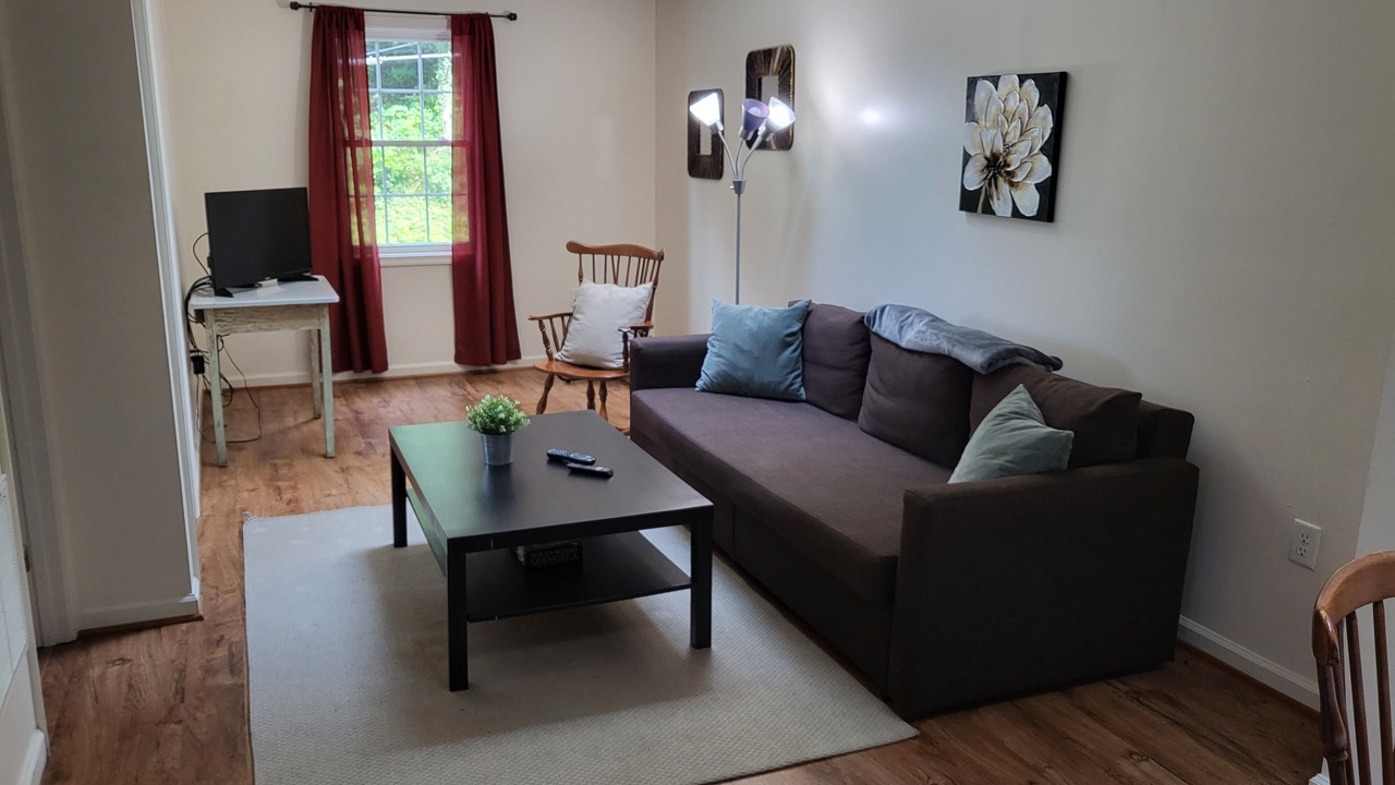Photo of Livingroom in Knoxville