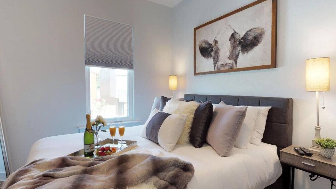 Photo of Bedroom in Cleveland Park