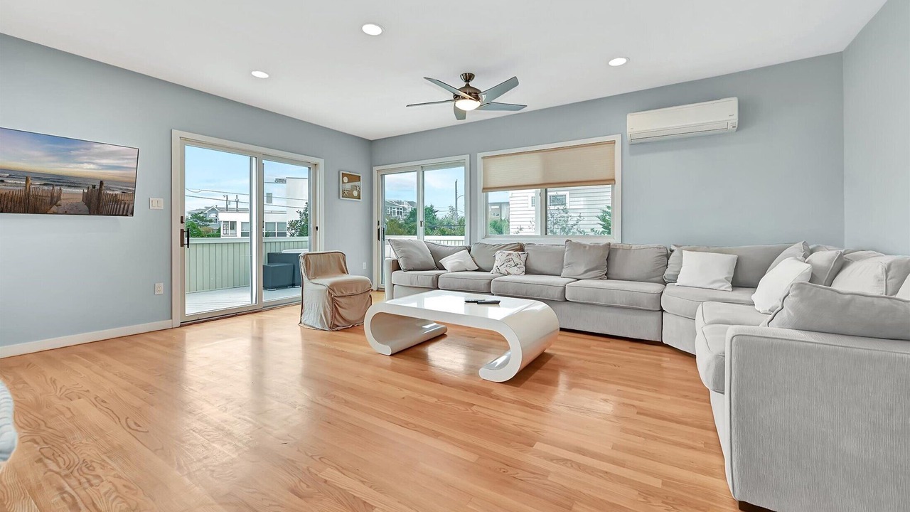 Photo of Bedroom in Loveladies