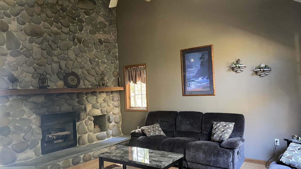 Photo of Livingroom in Aquashicola
