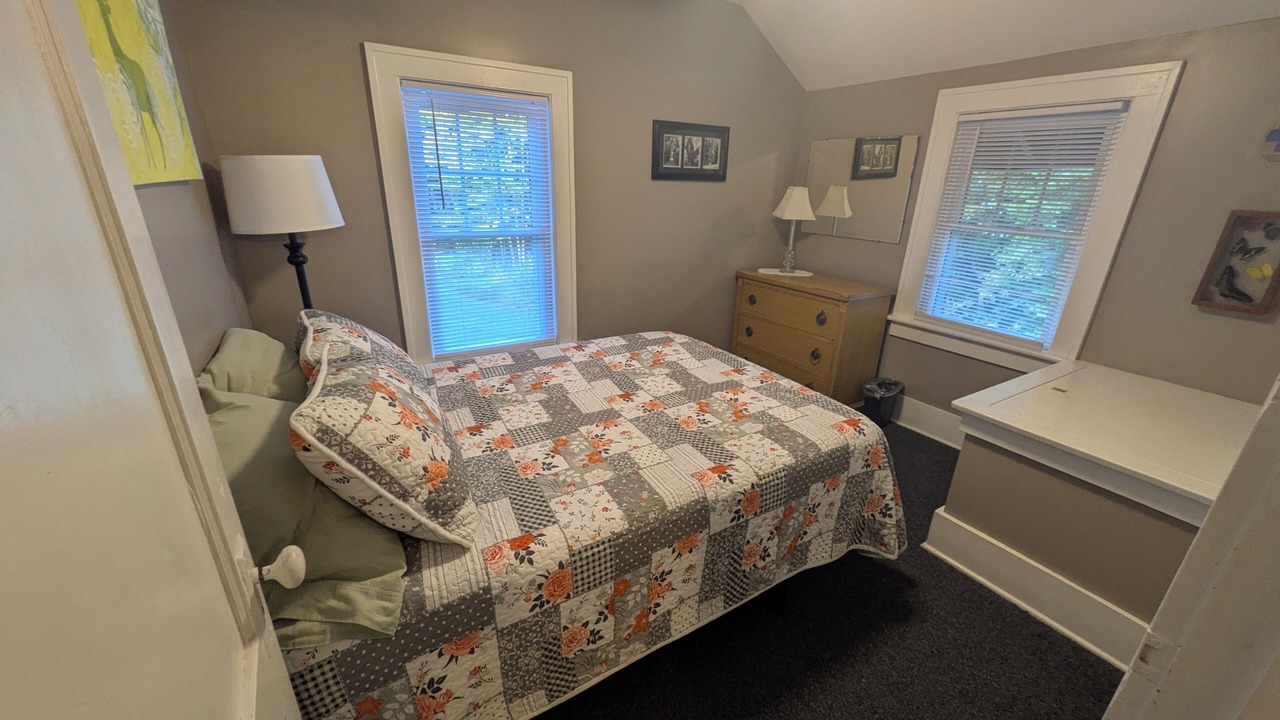 Photo of Bedroom in East Springfield