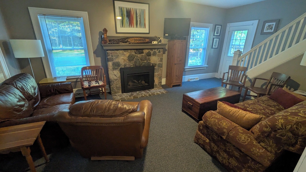 Photo of Livingroom in East Springfield