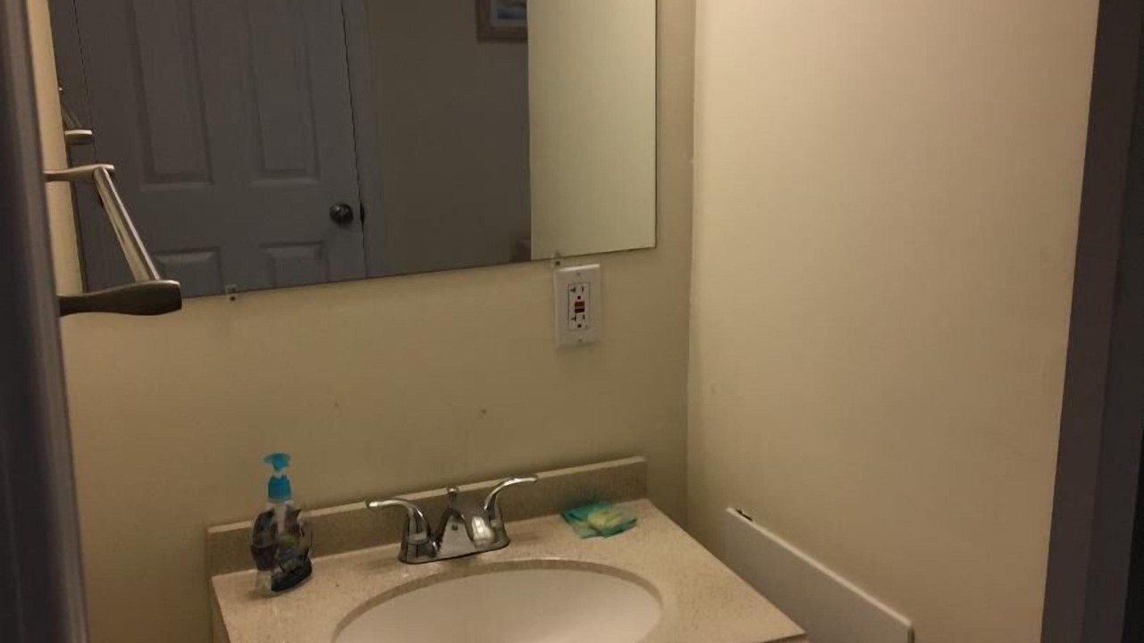 Photo of Bathroom in Garden City