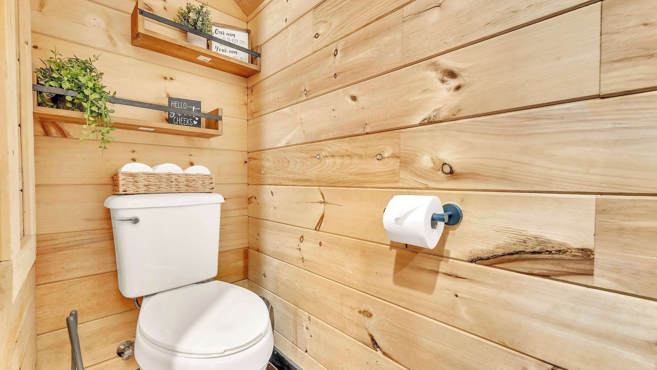 Photo of Bathroom in South Pittsburg