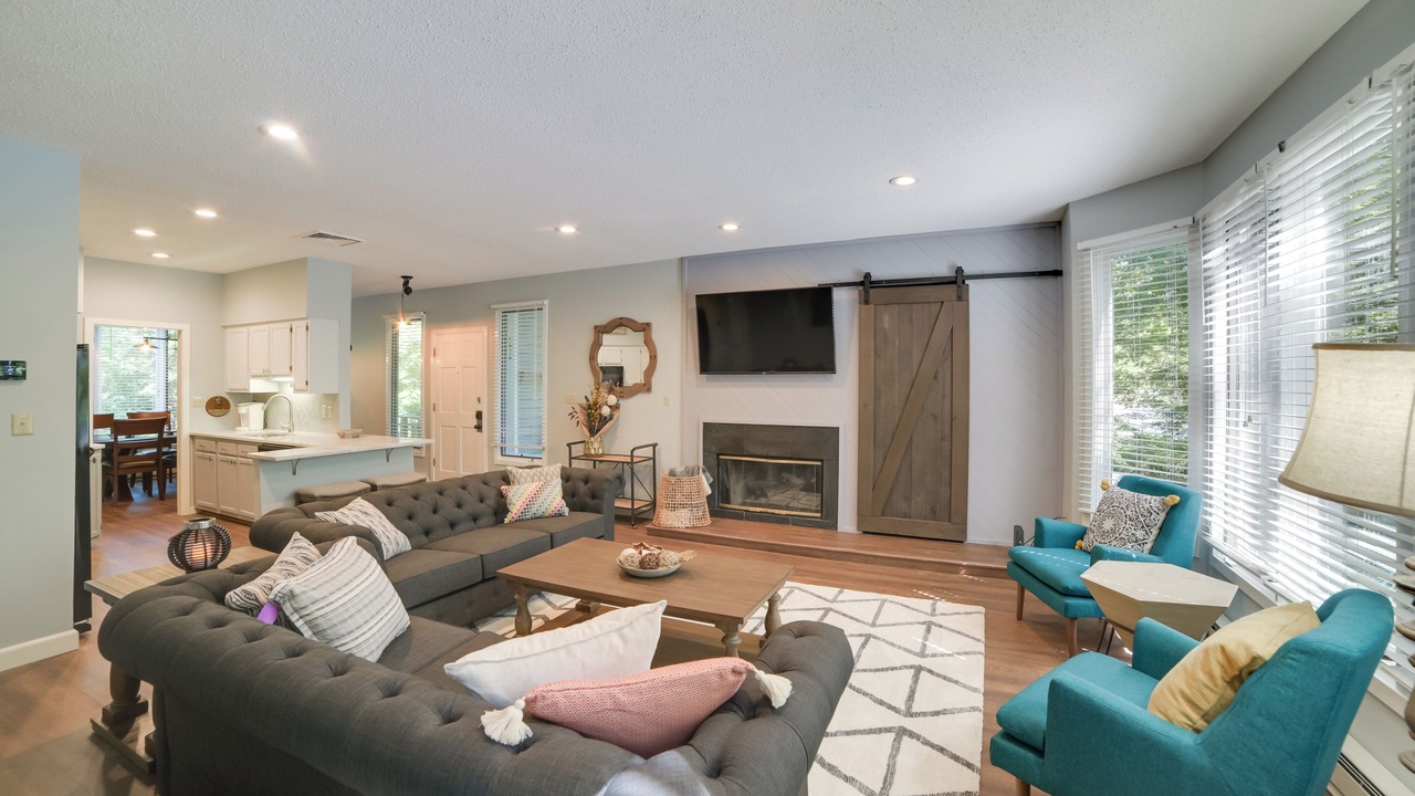 Photo of Livingroom in Roseland