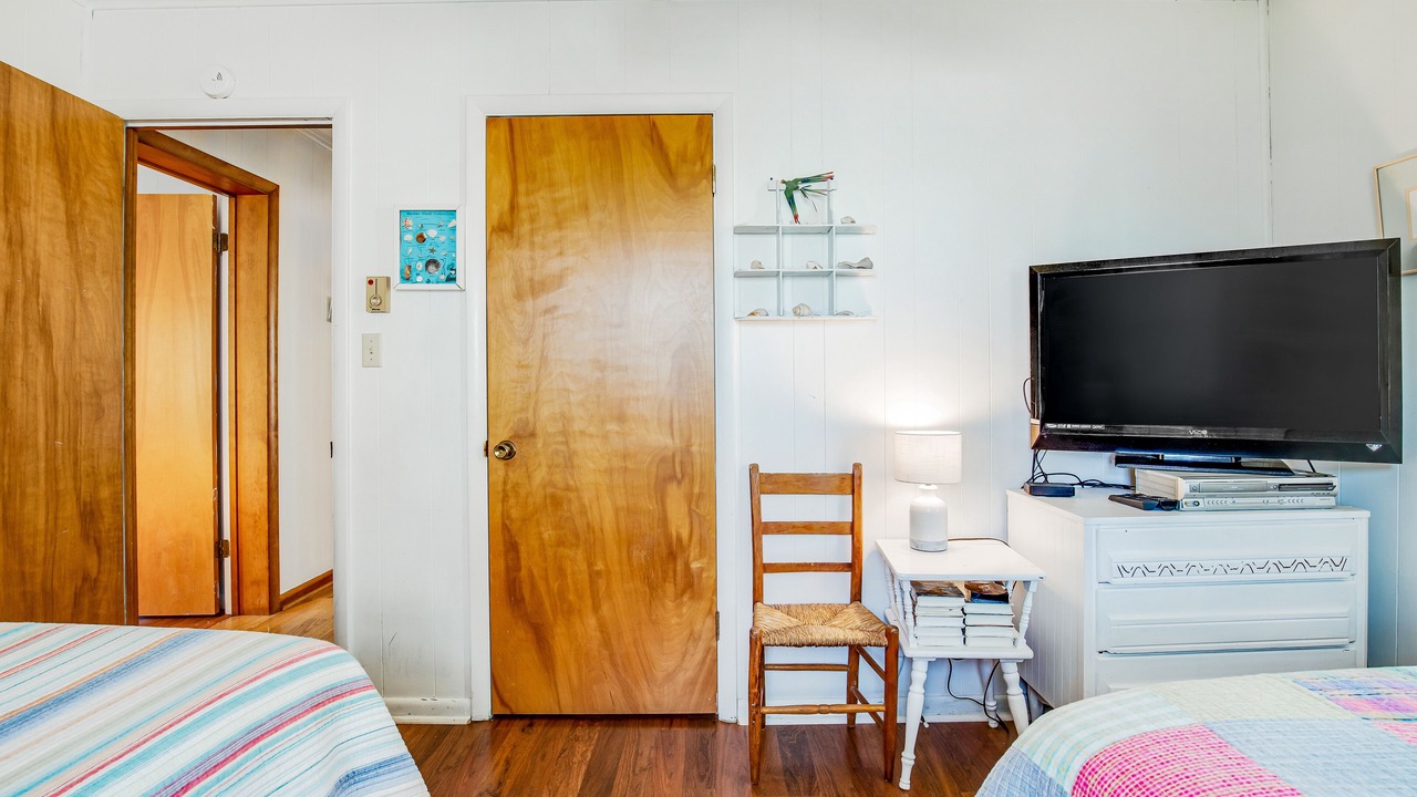 Photo of Bedroom in Caine Woods