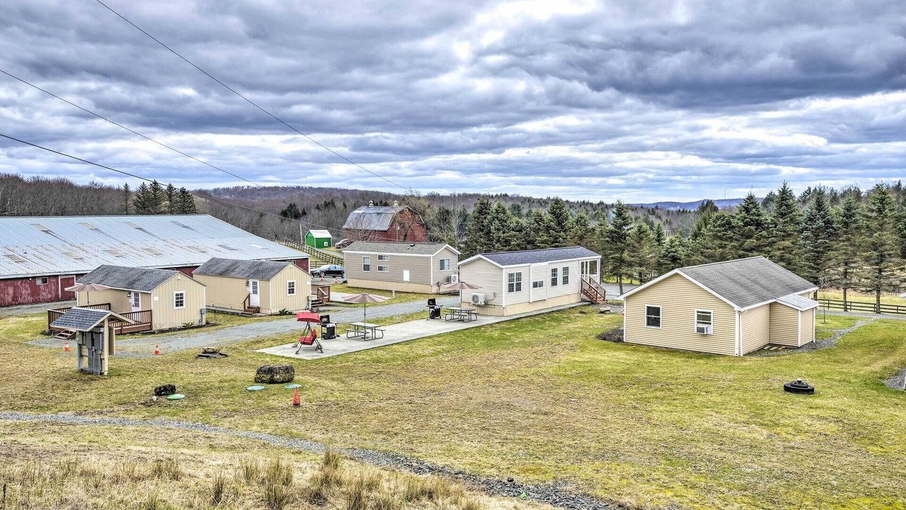 Photo of Others in Pleasant Mount