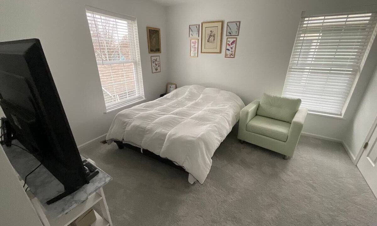 Photo of Bedroom in Detroit - Shoreway