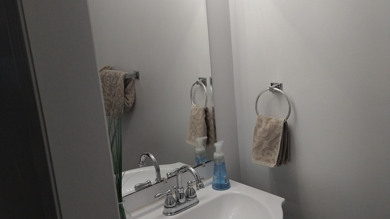 Photo of Bathroom in Detroit - Shoreway