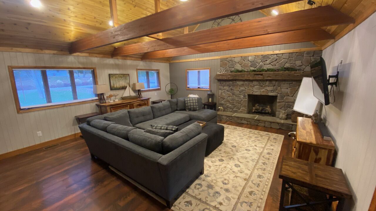 Photo of Livingroom in Treasure Lake