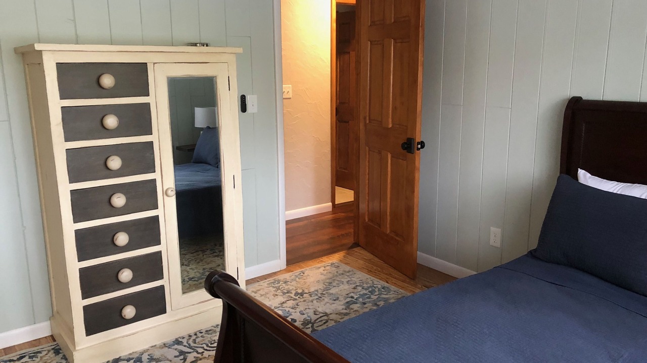 Photo of Bedroom in Treasure Lake