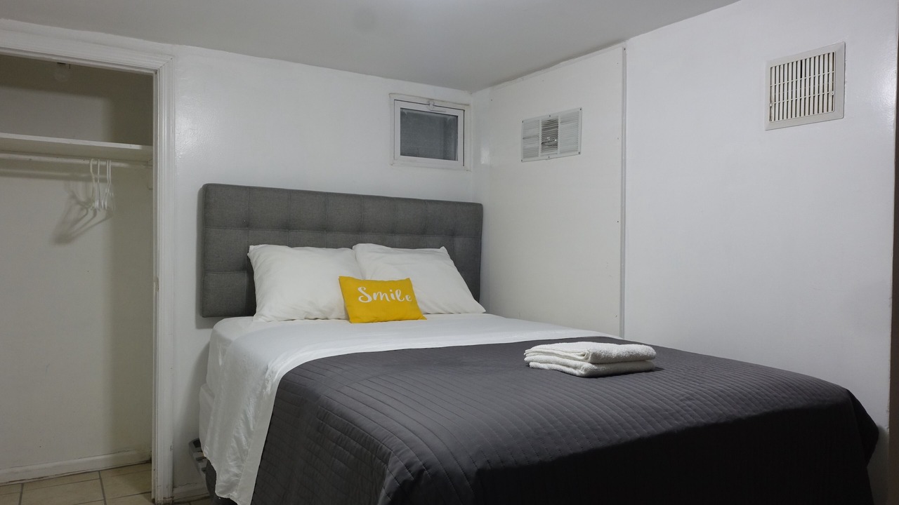 Photo of Bedroom in Ironbound District