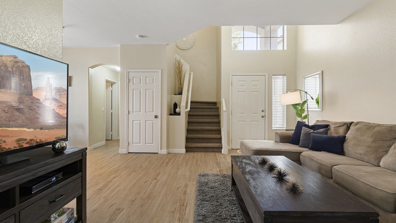 Photo of Livingroom in Lehi