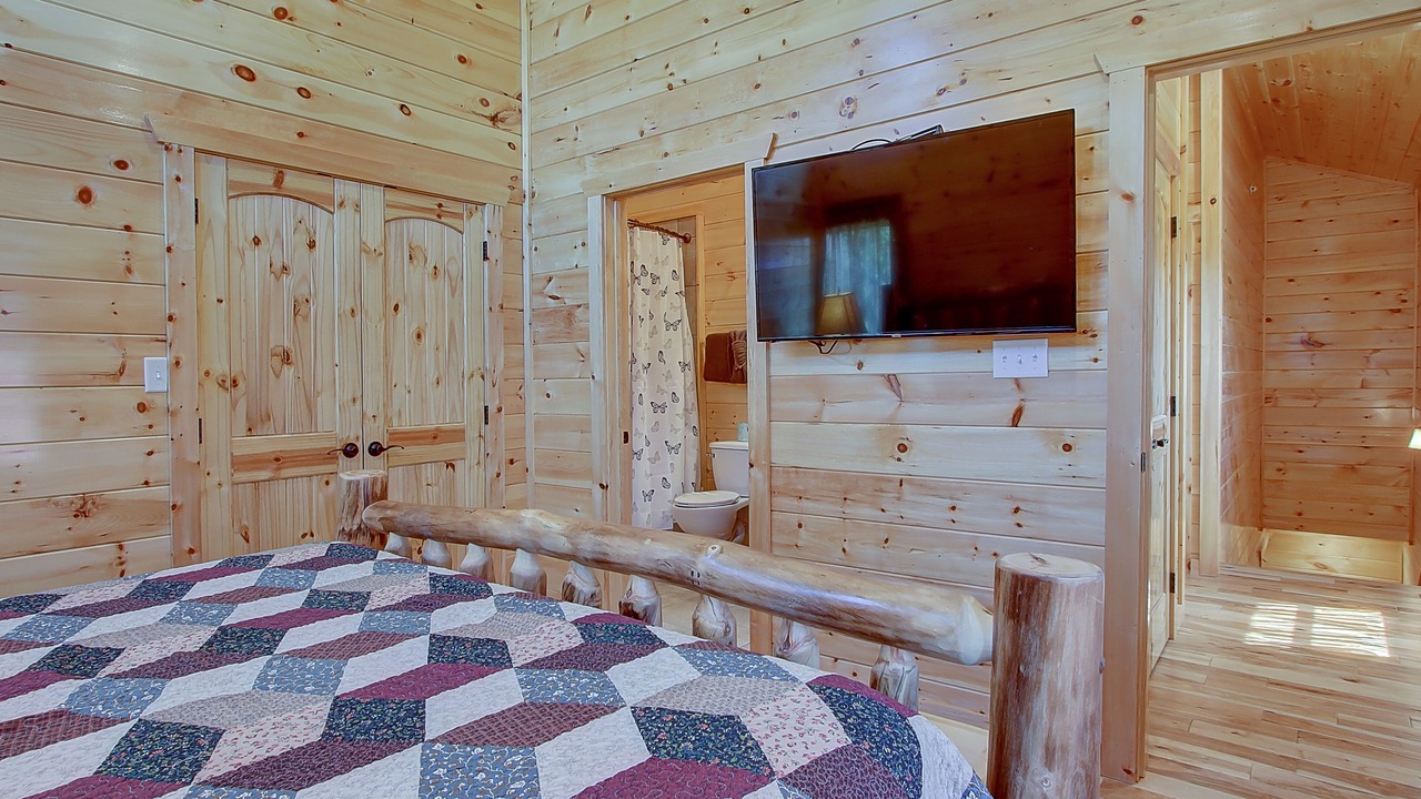 Photo of Bedroom in Gatlinburg