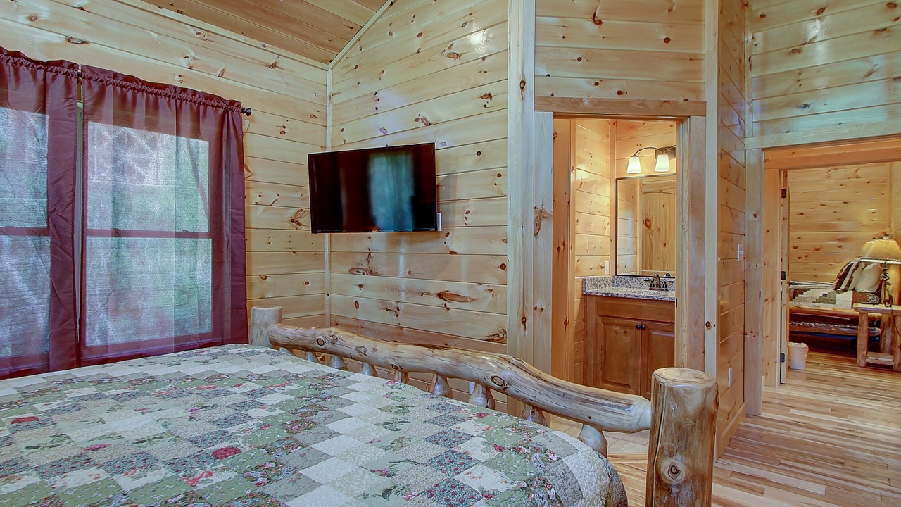 Photo of Bedroom in Gatlinburg