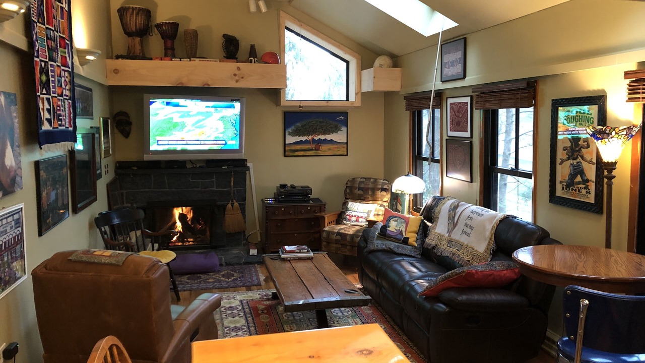 Photo of Livingroom in Chagrin Falls