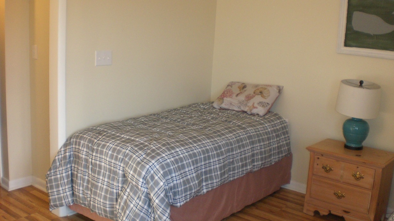Photo of Bedroom in Country Club Estates