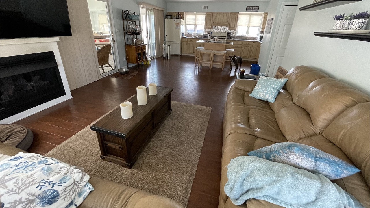Photo of Livingroom in Beach Haven West