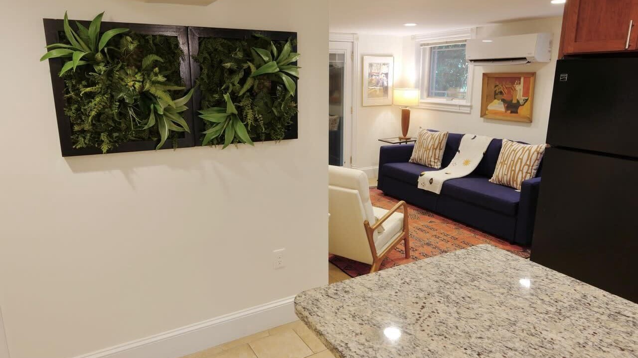 Photo of Livingroom in H Street Corridor