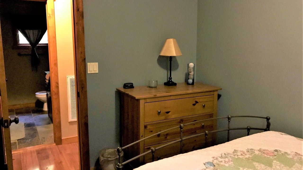 Photo of Bedroom in Rowland