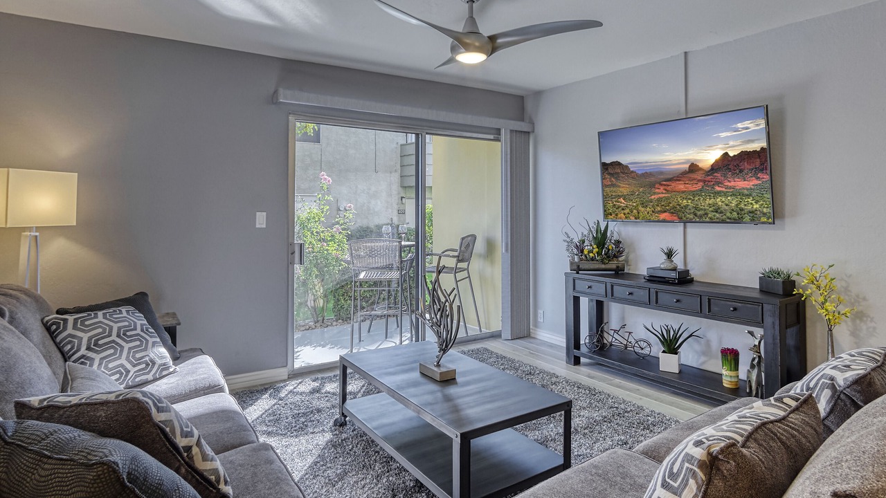 Photo of Livingroom in South Scottsdale