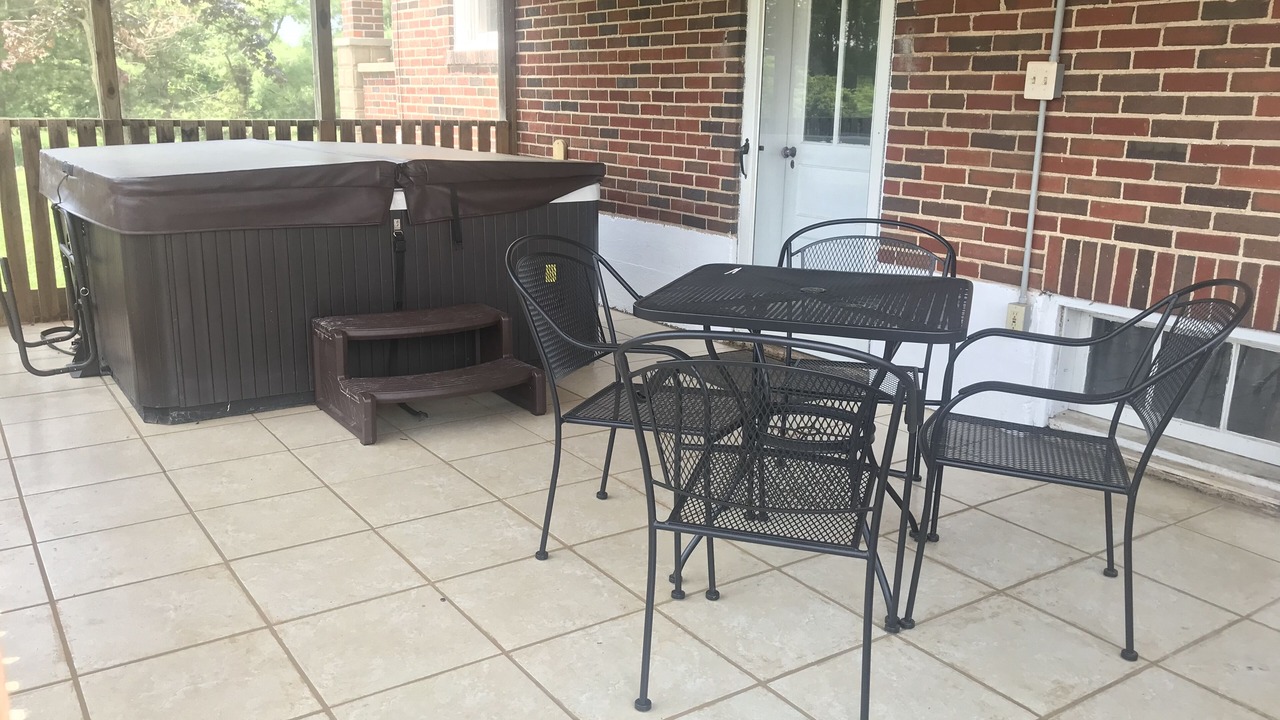 Photo of Outdoor in Halltown