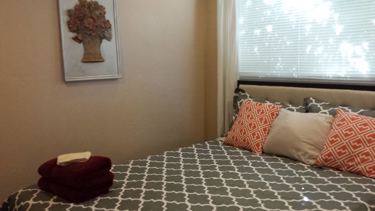 Photo of Bedroom in Garfield