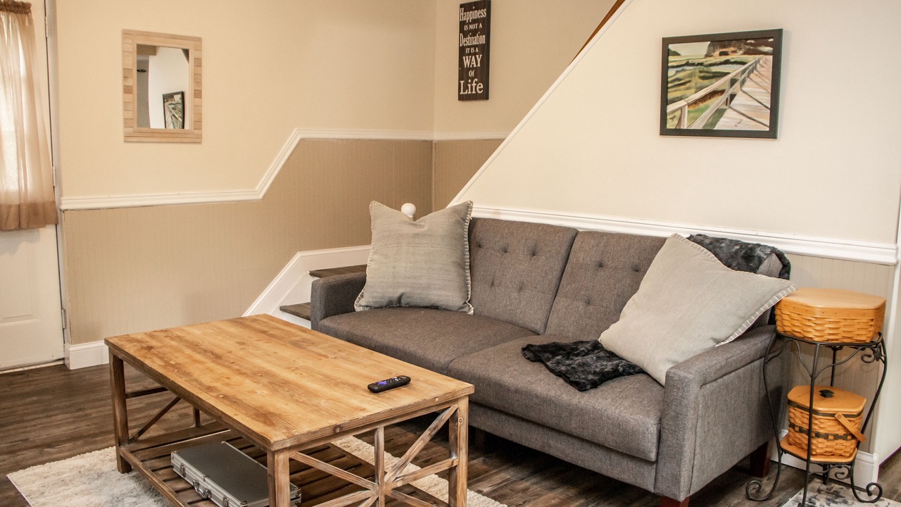 Photo of Livingroom in Briar Crest Woods