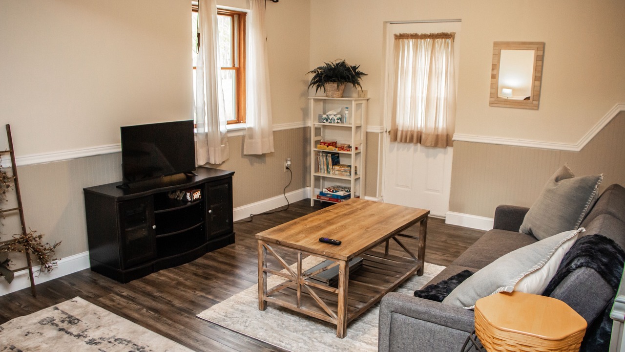 Photo of Livingroom in Briar Crest Woods