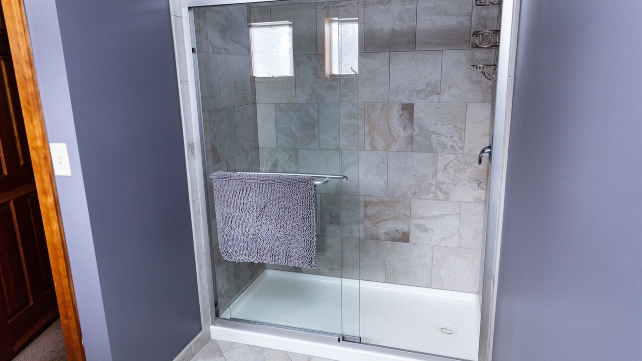 Photo of Bathroom in Cherry Tree