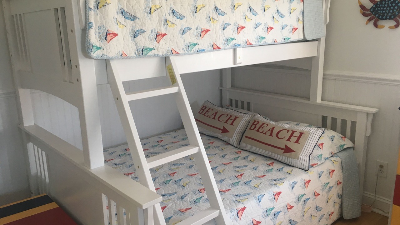 Photo of Bedroom in North Topsail Beach