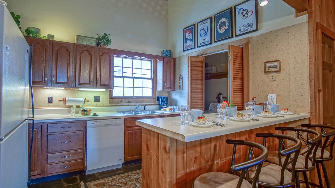 Photo of Kitchen in Snowshoe