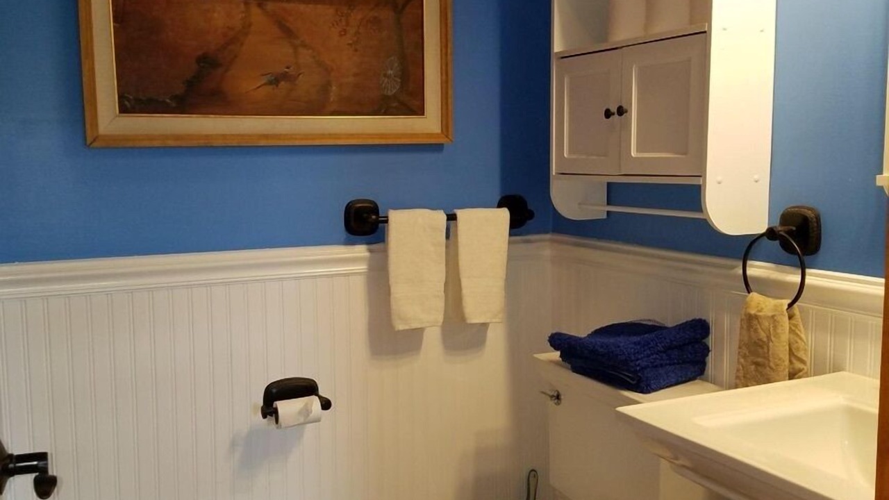 Photo of Bathroom in Little Valley